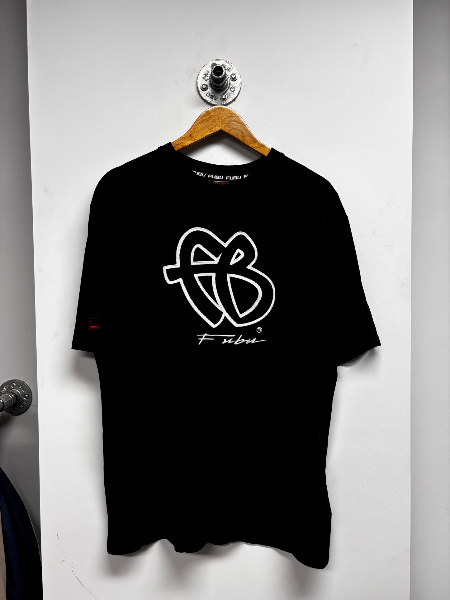 VINTAGE FUBU TSHIRT (L)