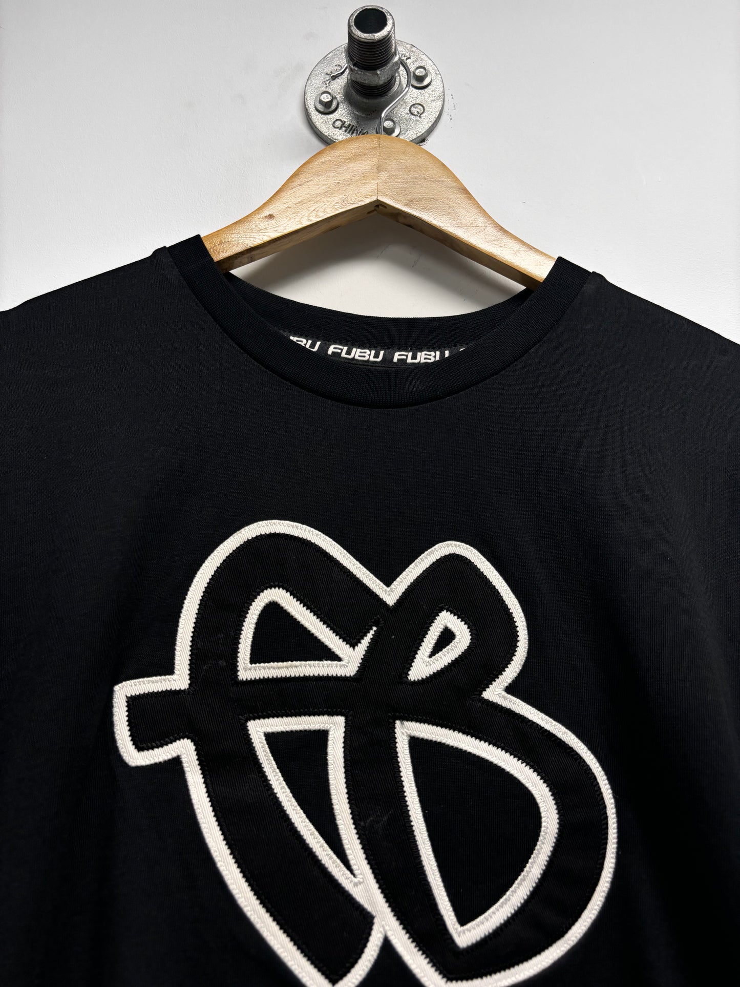 VINTAGE FUBU TSHIRT (L)