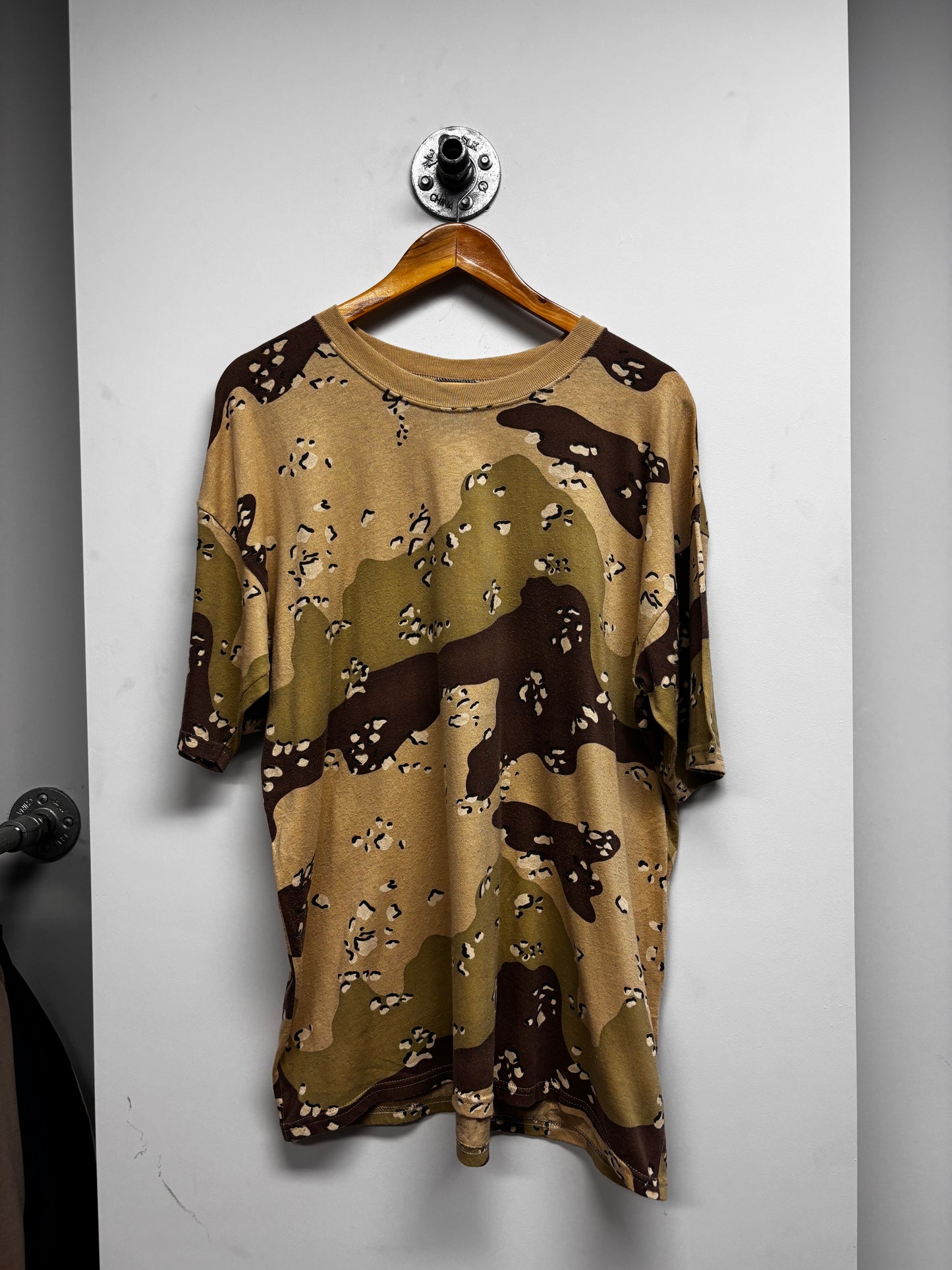 VINTAGE ROTHCO CAMO TSHIRT (XL)
