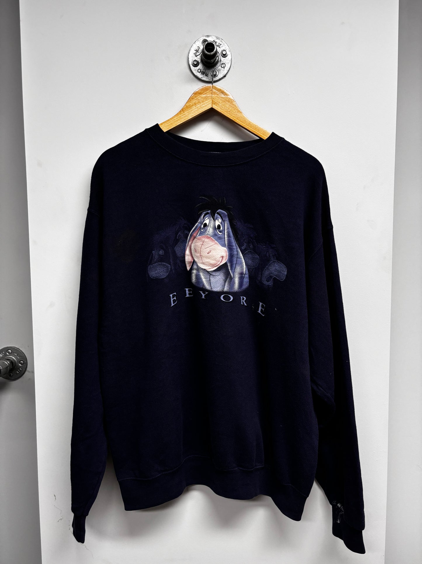 VINTAGE DISNEY EEYORE CREW NECK (L)