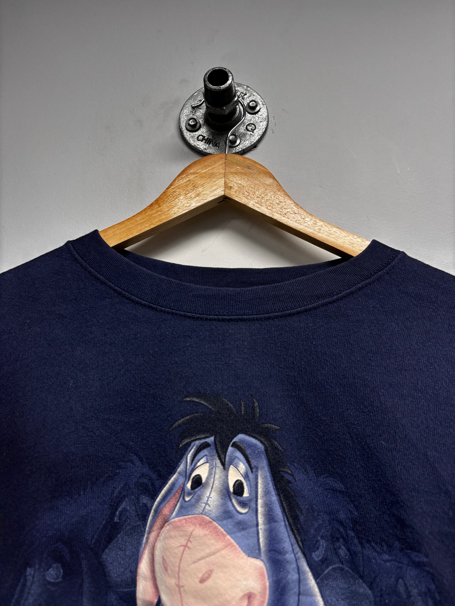 VINTAGE DISNEY EEYORE CREW NECK (L)