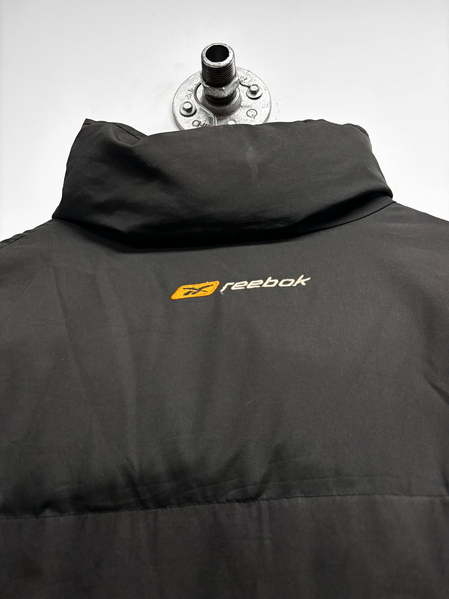 VINTAGE REEBOK PUFFER JACKET (L)
