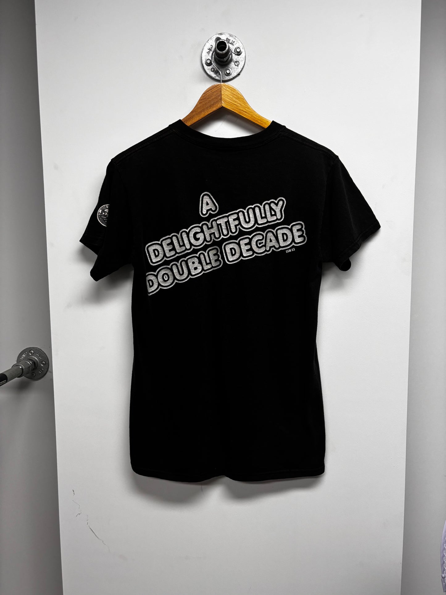 VINTAGE HOOTERS TSHIRT (S)