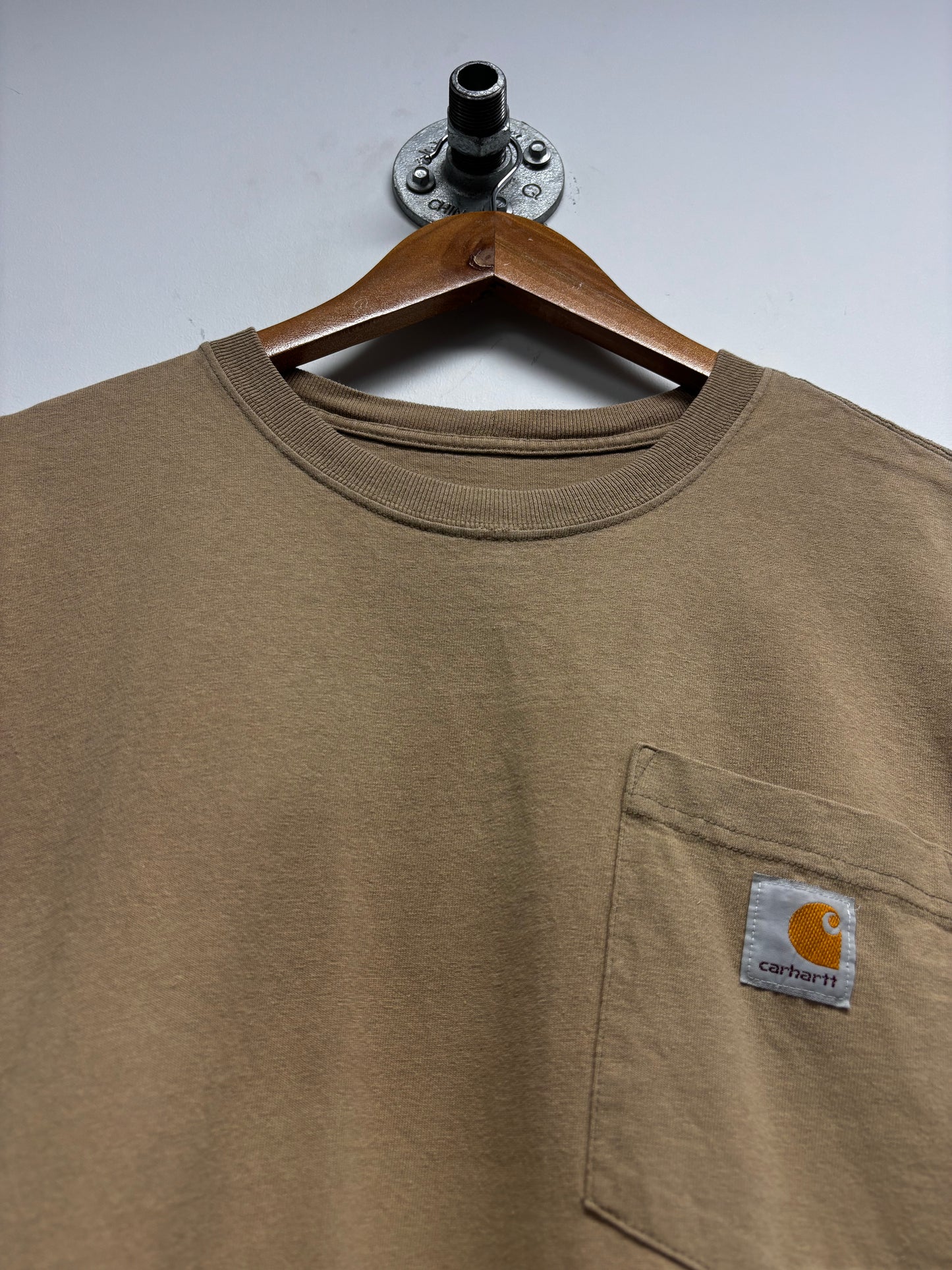 CARHARTT POCKET TSHIRT (M)