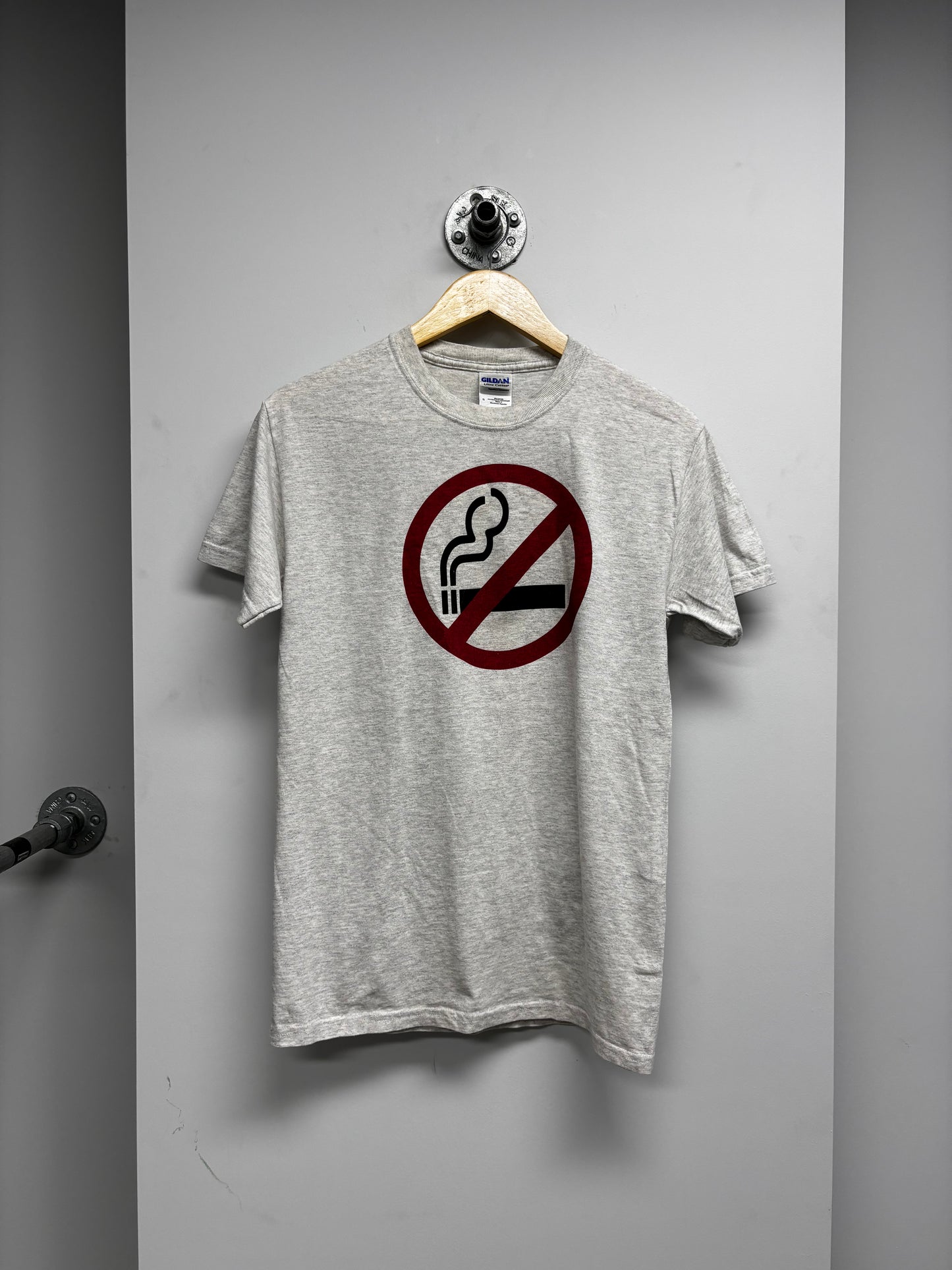 VINTAGE NO SMOKING TSHIRT (S)