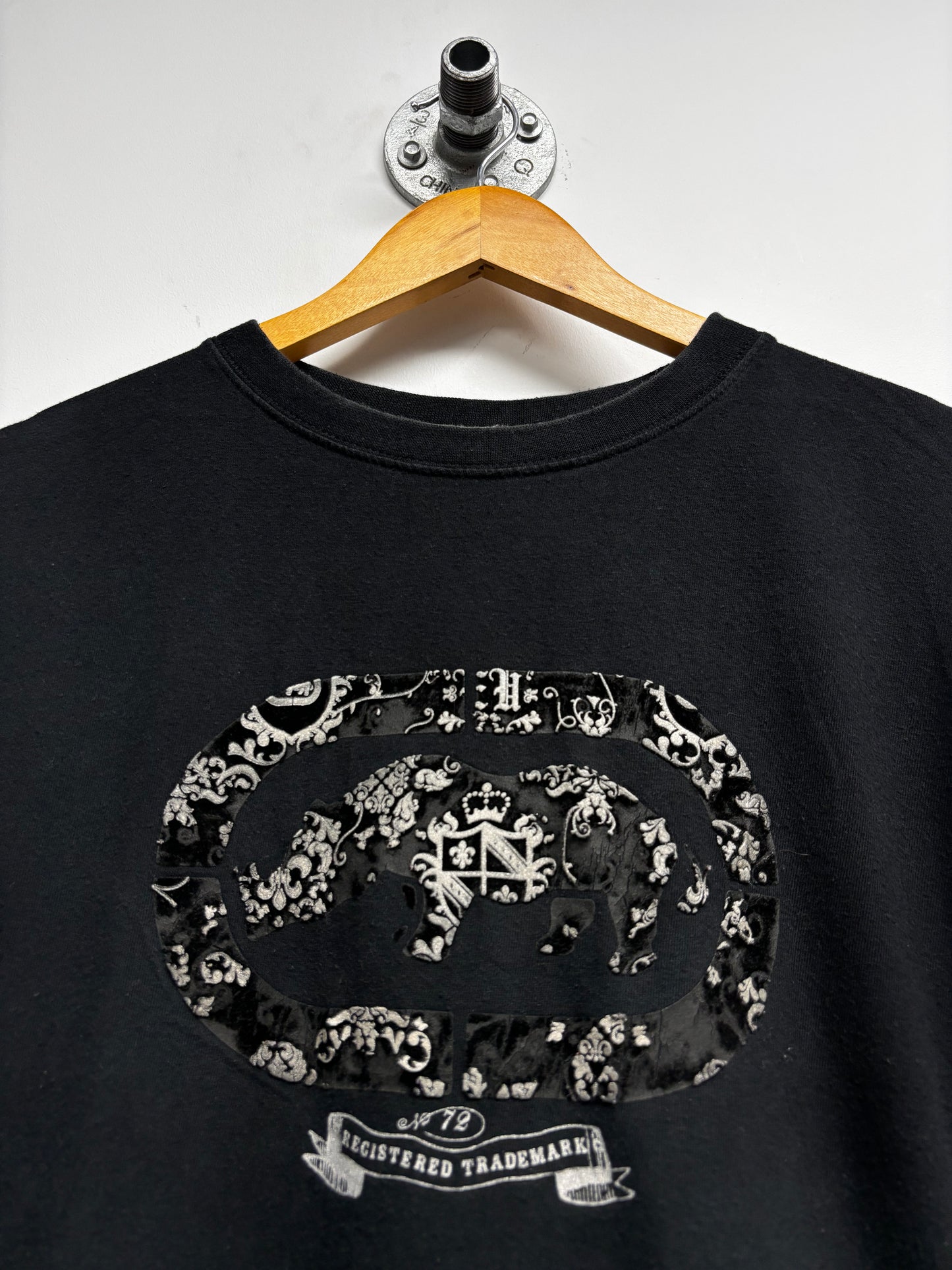 ECKO UNLIMITED GRAPHIC TSHIRT (L)
