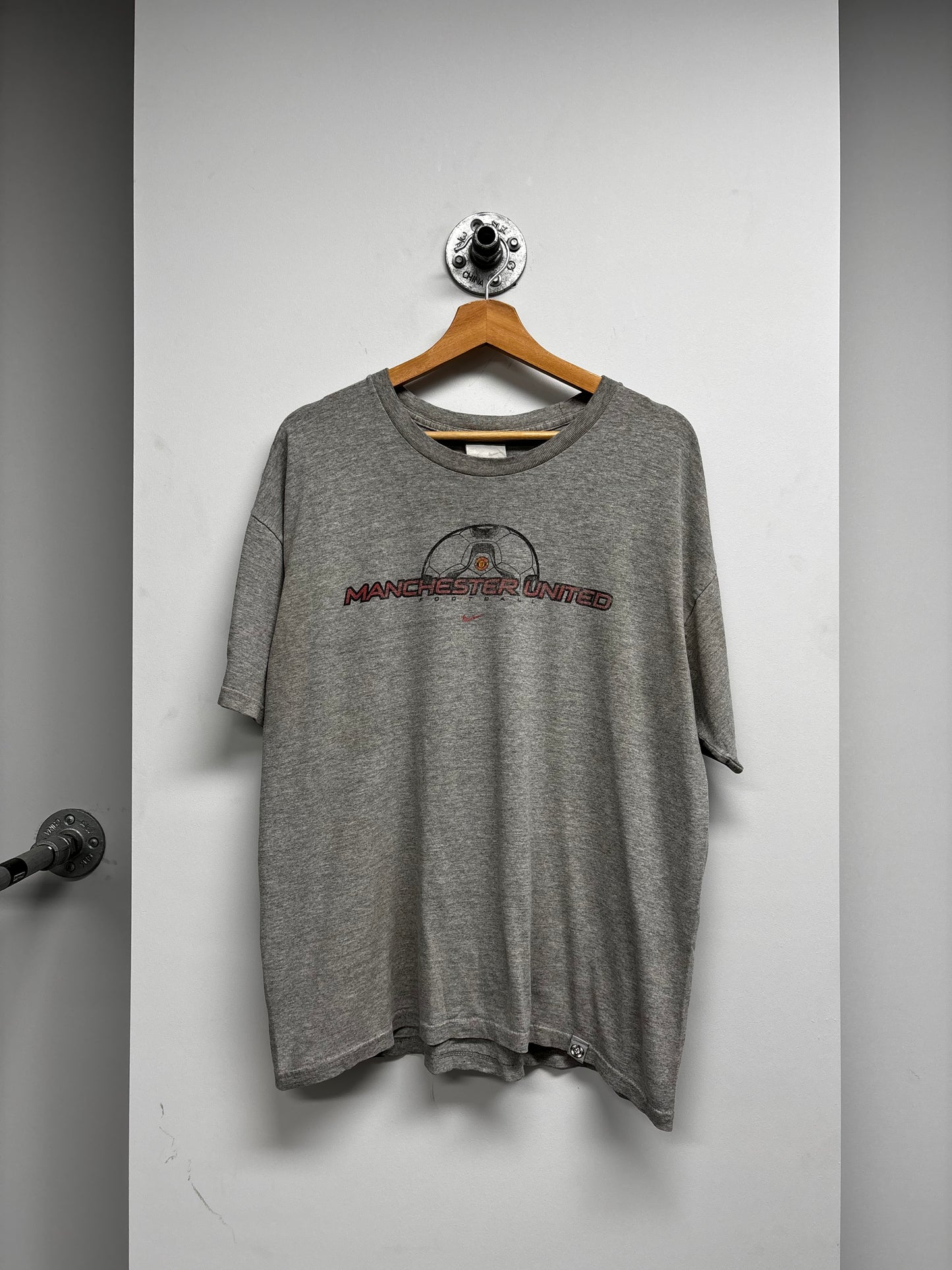 VINTAGE NIKE MANCHESTER UNITED FOOTBALL TSHIRT (M)
