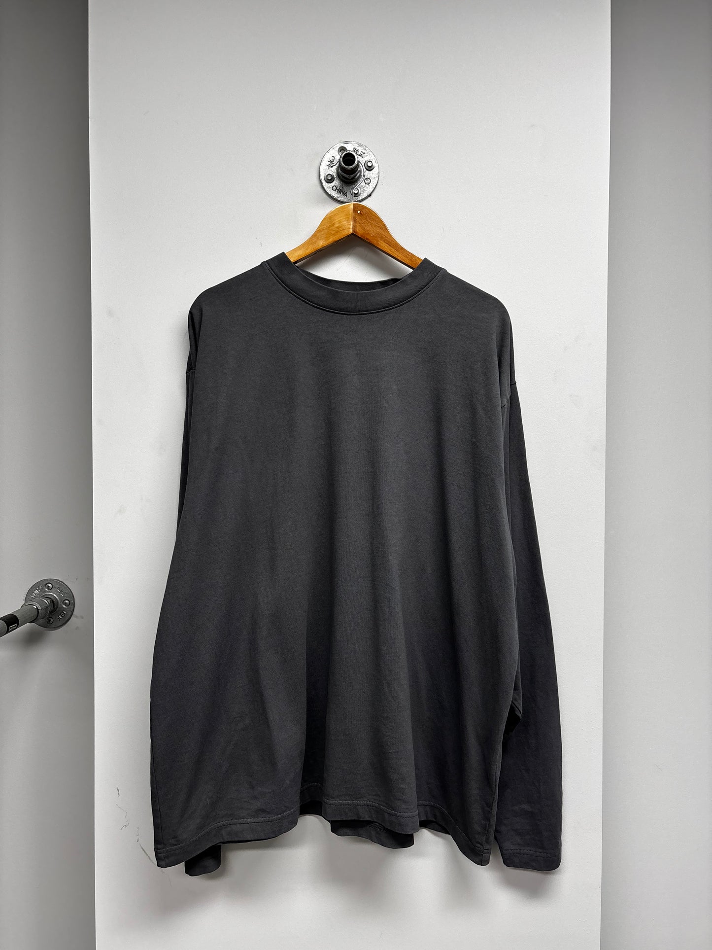 YEEZY GAP LONG SLEEVE SHIRT (XL)