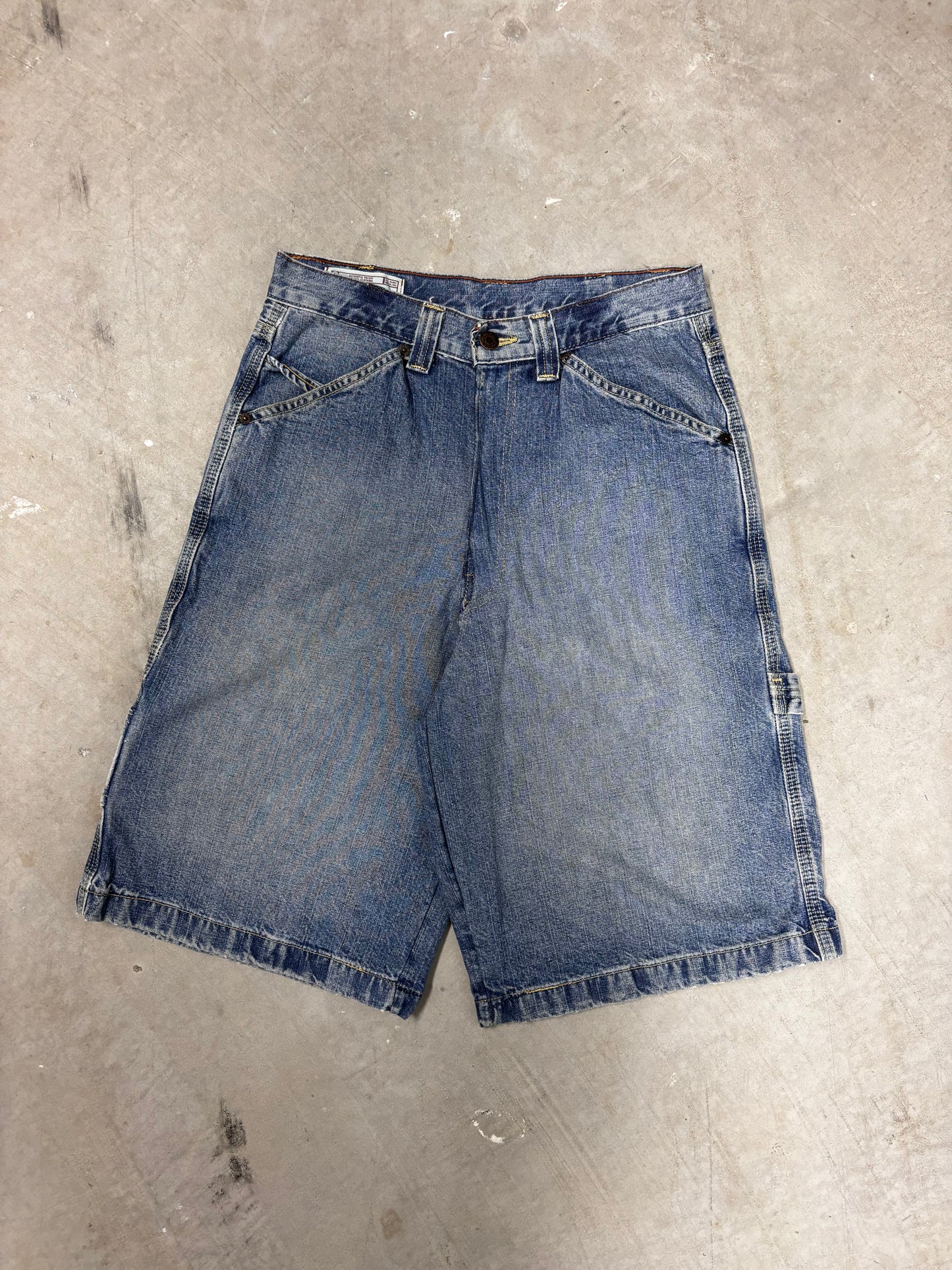 VINTAGE LEVIS CARPENTER JORTS (30")