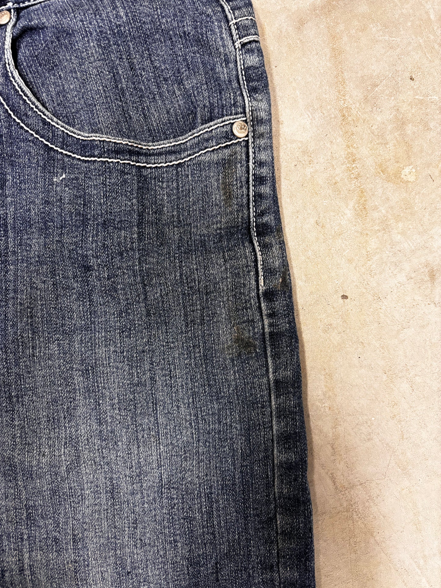 VINTAGE EMBROIDED JORTS (34")
