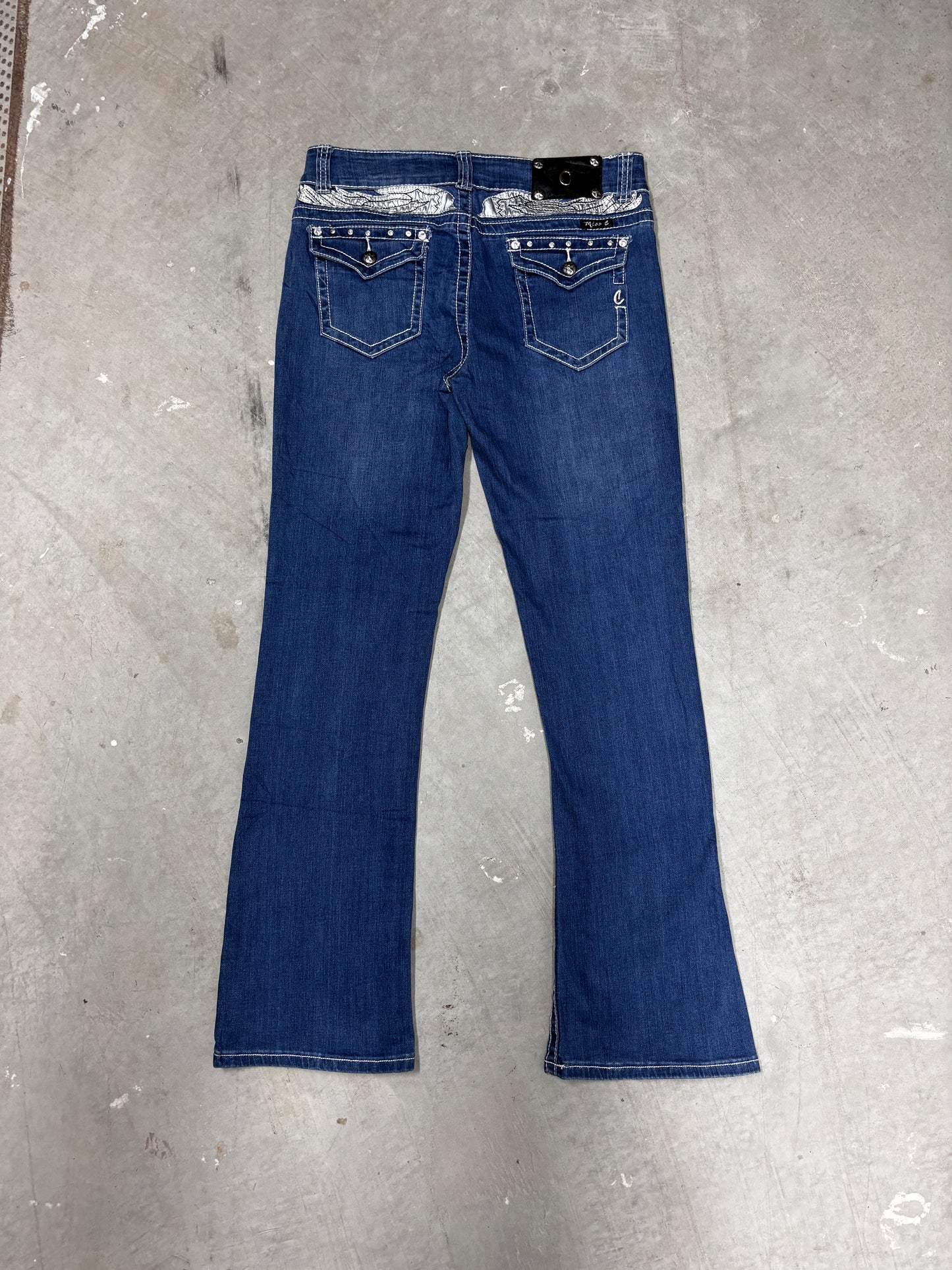 VINTAGE BOOT CUT EMBROIDED JEANS (31")
