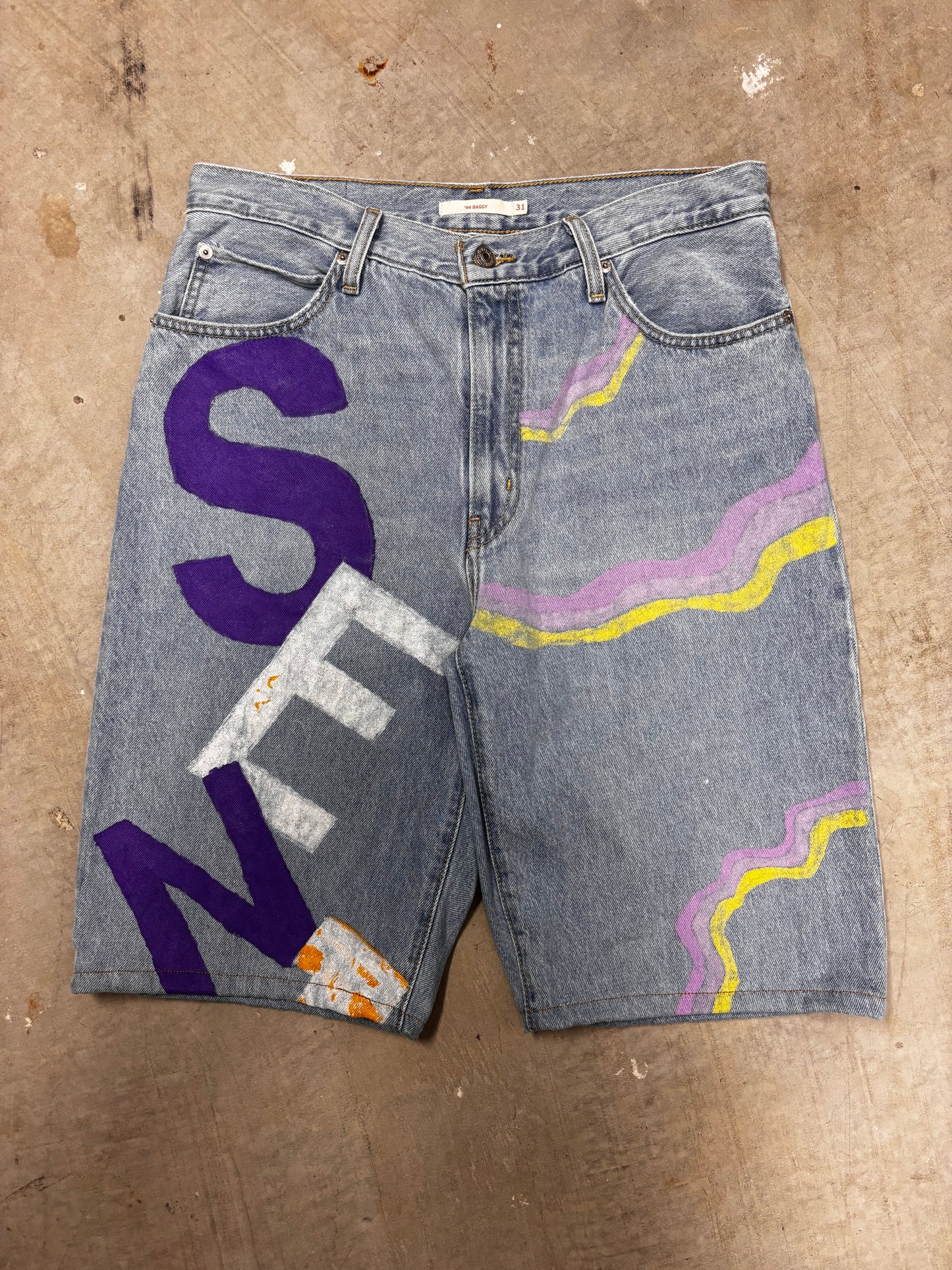 REWORKED LEVIS SEN JORTS (31")
