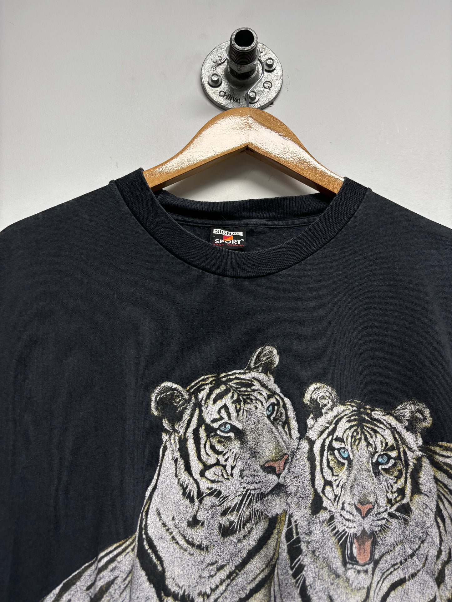 VINTAGE SIEGFRIED & ROY AT THE MIRAGE TSHIRT (L)