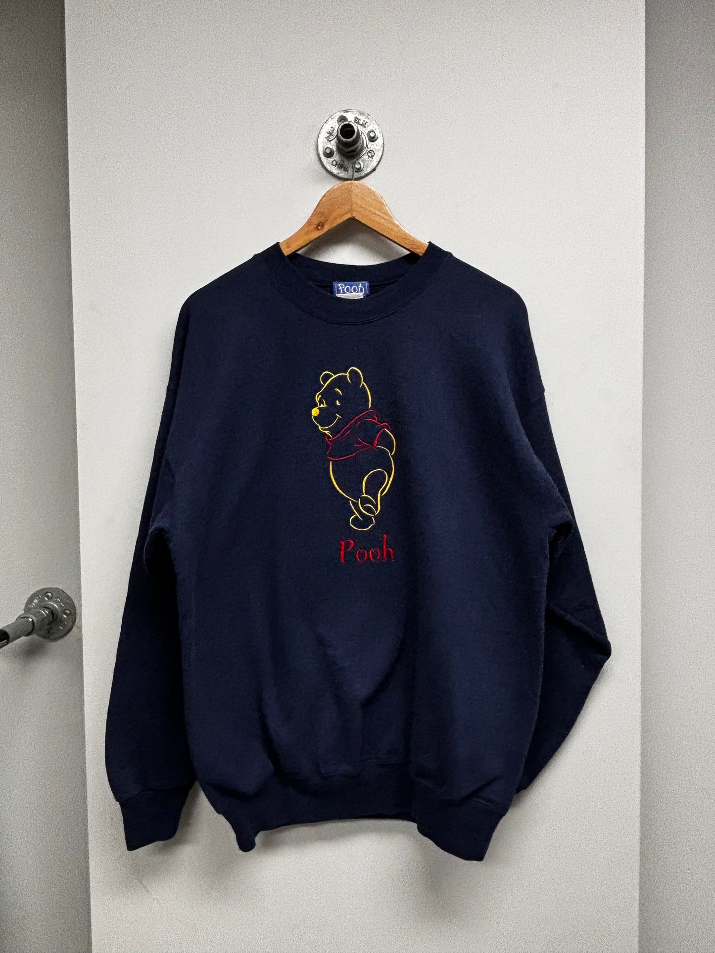VINTAGE WINNIE THE POOH DISNEY CREWNECK JUMPER (L)