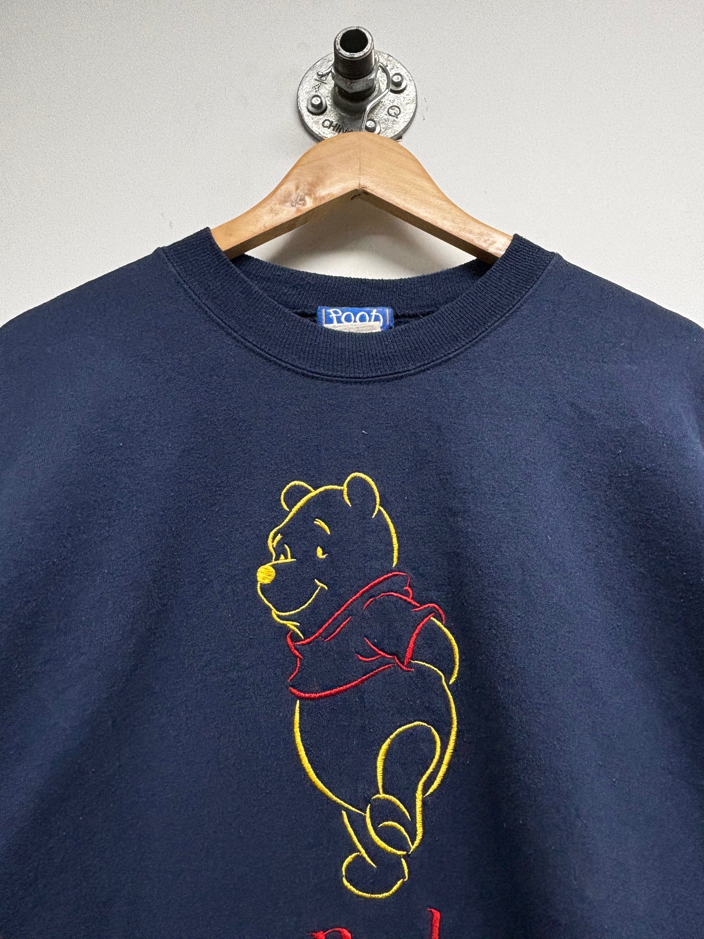 VINTAGE WINNIE THE POOH DISNEY CREWNECK JUMPER (L)