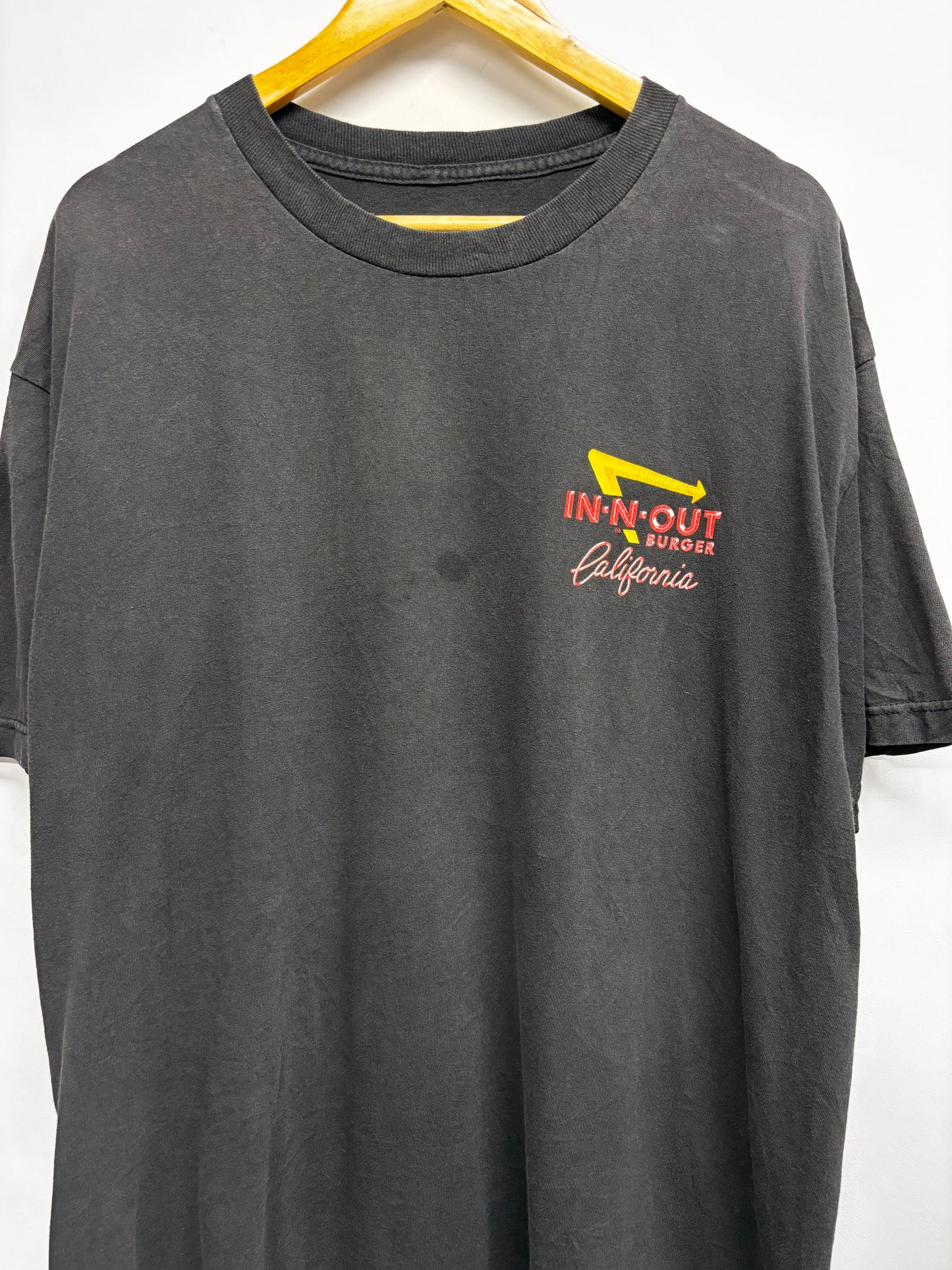 IN-N-OUT BURGER CALIFORNIA TSHIRT (XL)