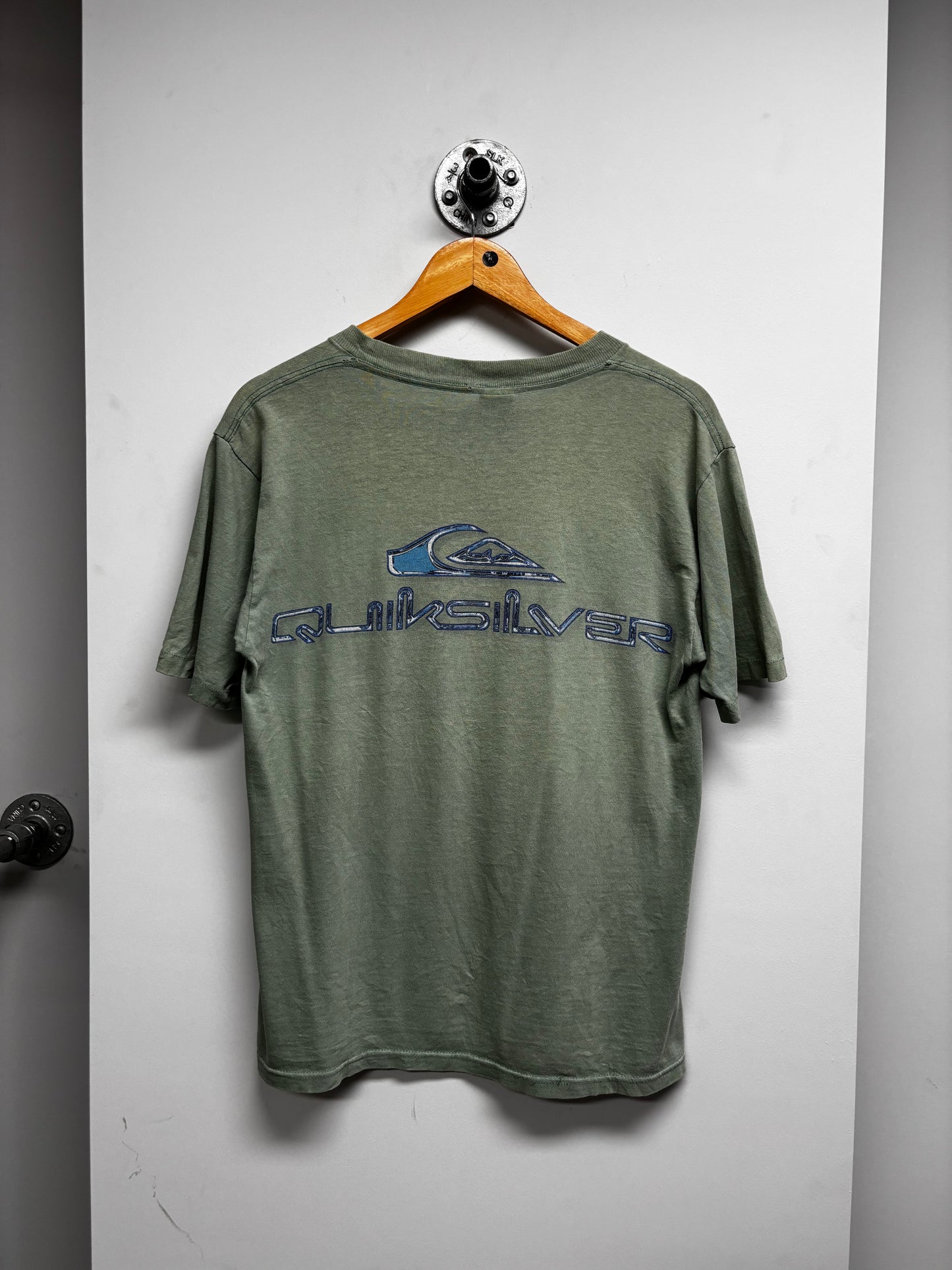 VINTAGE QUIKSILVER SURF TSHIRT (M)