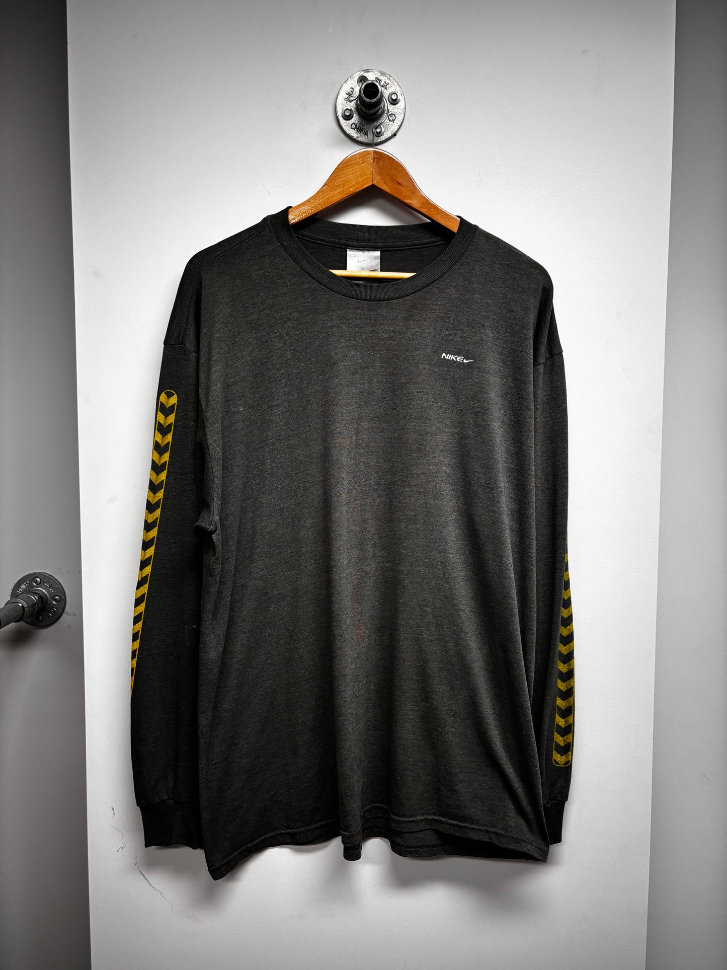 VINTAGE NIKE LONG SLEEVE TSHIRT (L)