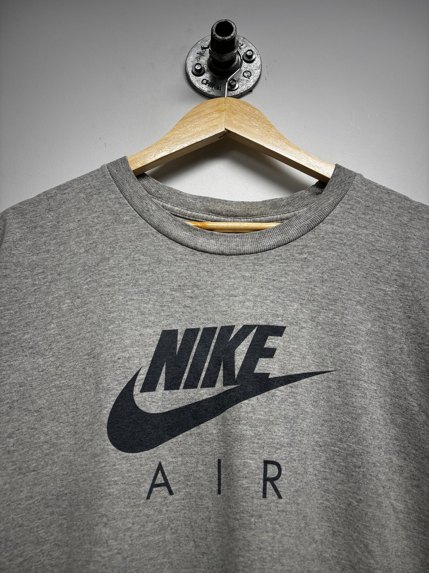 VINTAGE NIKE AIR TSHIRT (XL)