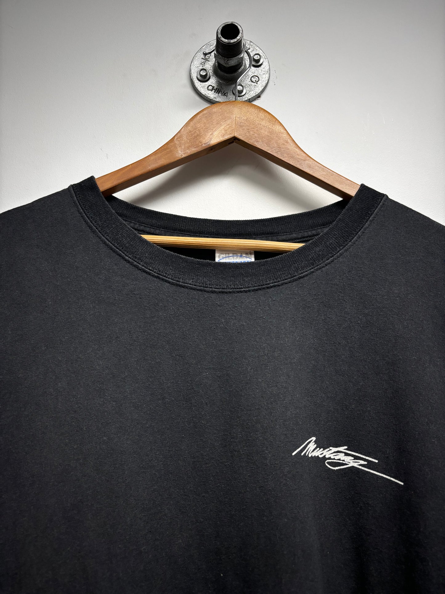 VINTAGE MUSTANG GRAPHIC TSHIRT (XL)