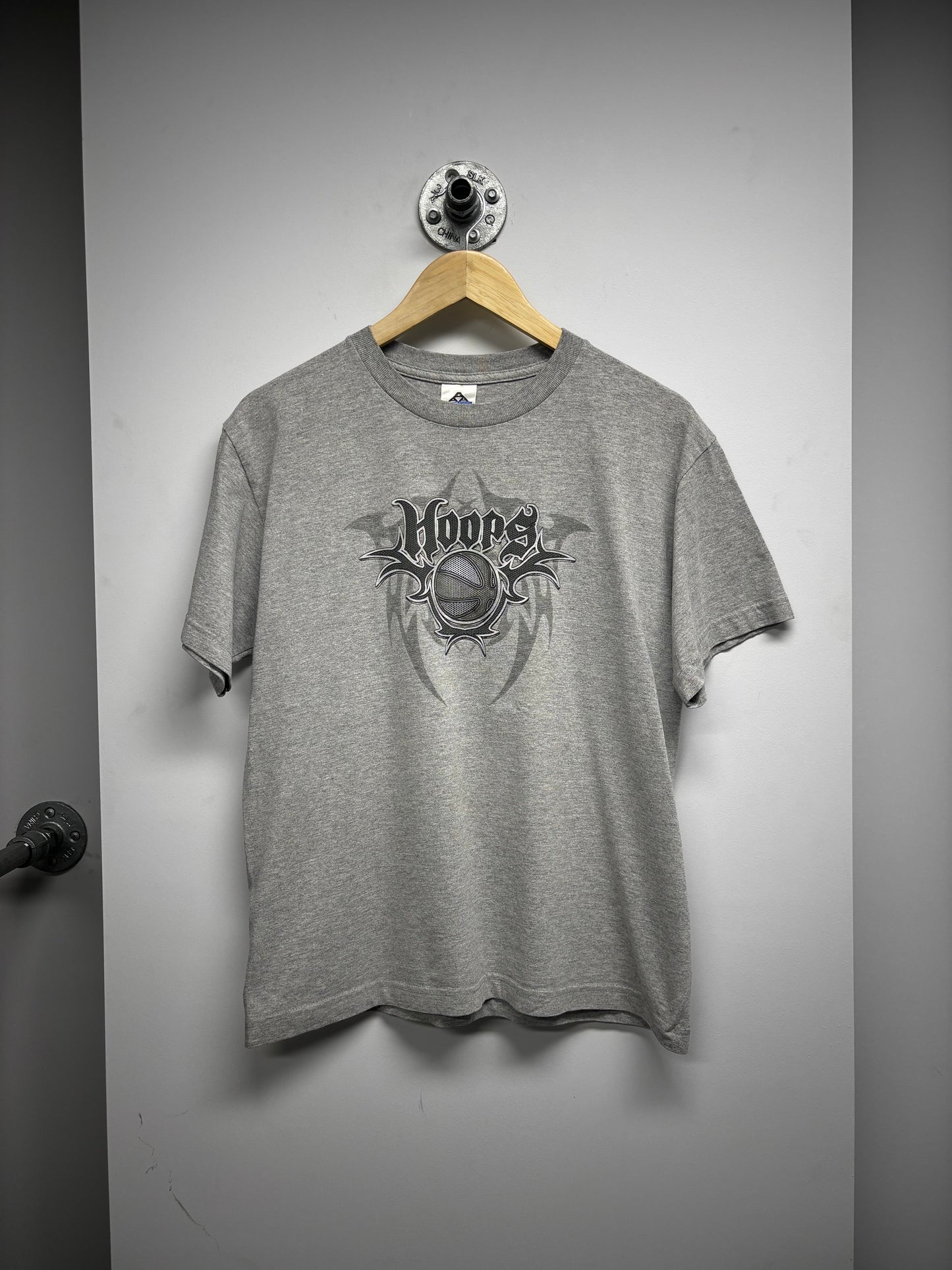 VINTAGE NIKE HOOPS BASKETBALL BABY TEE (XS)