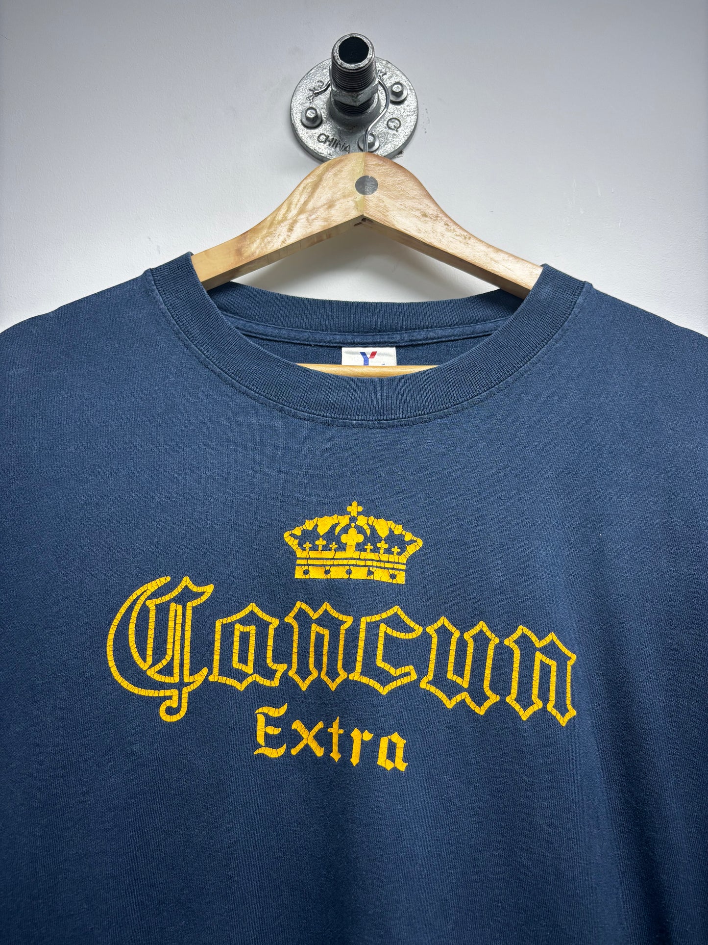 CORONA EXTRA CANCUN GRAPHIC TSHIRT (L)