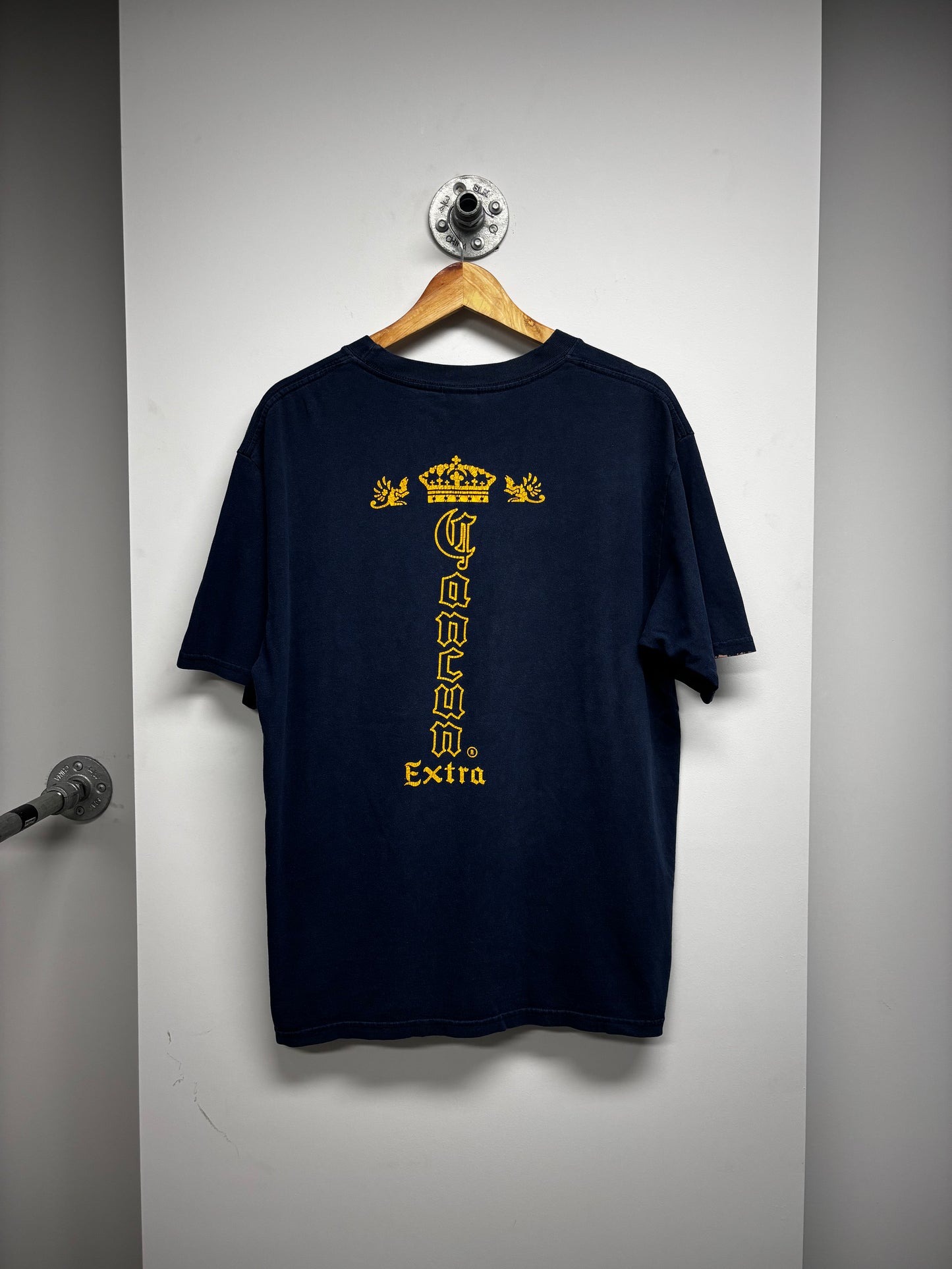 CORONA EXTRA CANCUN GRAPHIC TSHIRT (L)