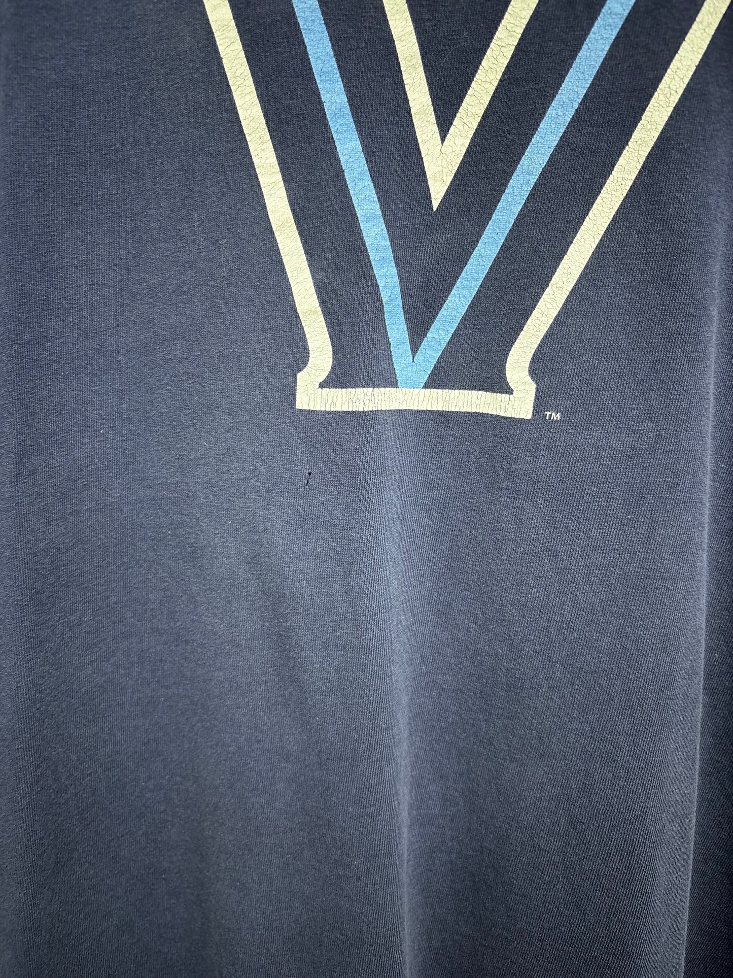 VINTAGE NIKE VILLANOVA SWOOSH TSHIRT (L)