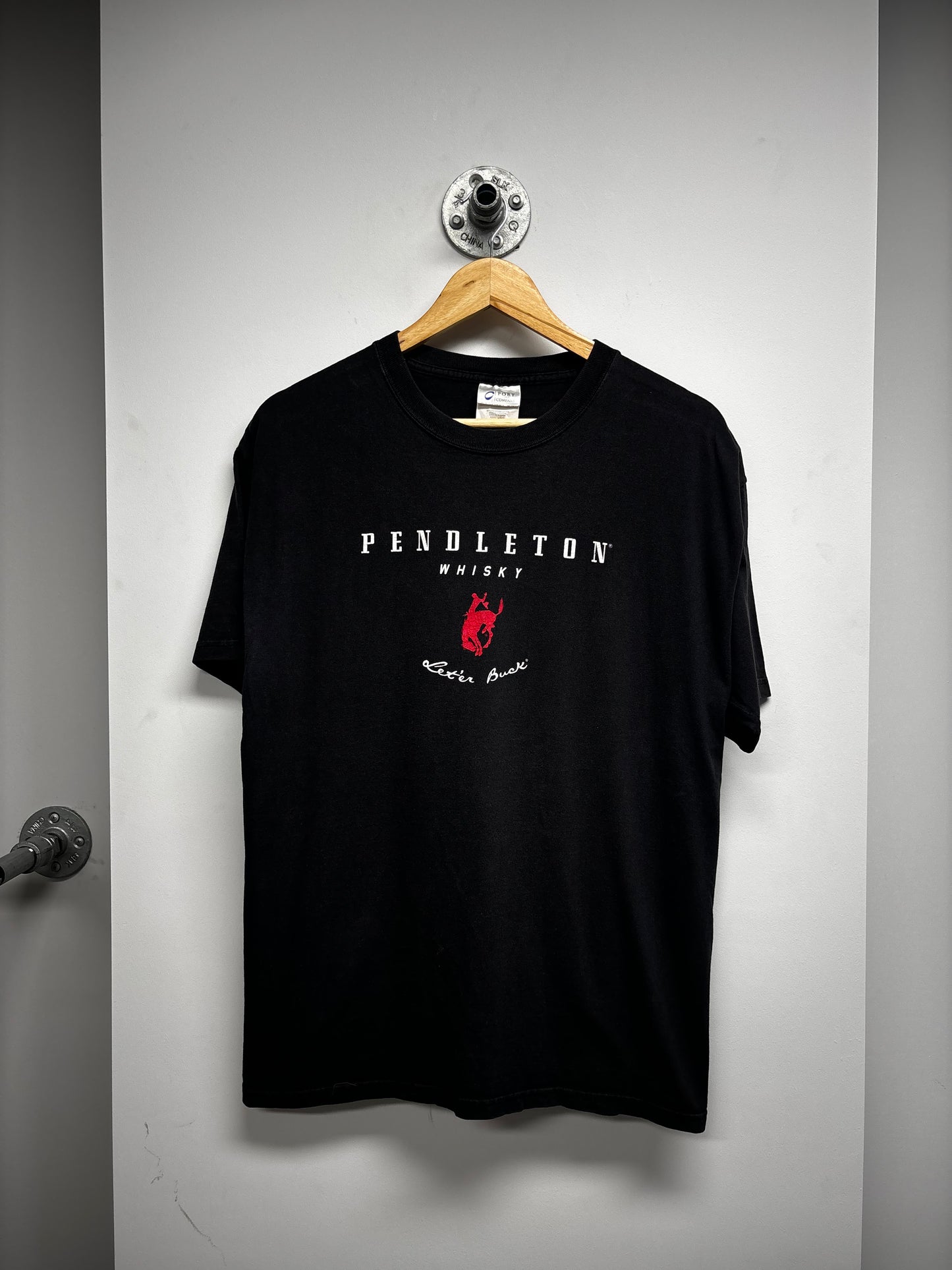 VINTAGE PENDLETON WHISKY TSHIRT (L)