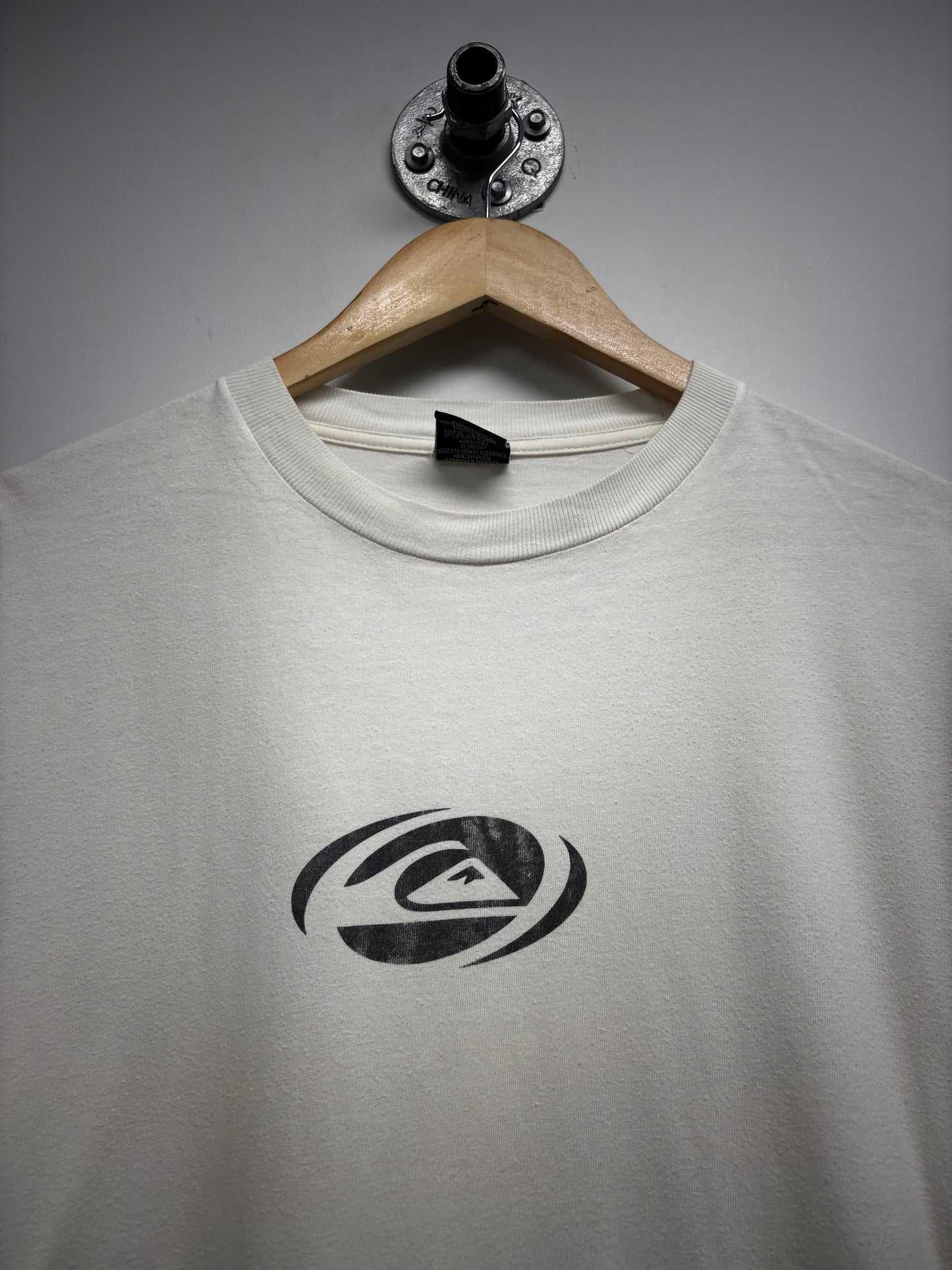 VINTAGE QUIKSILVER SURF TSHIRT (L)