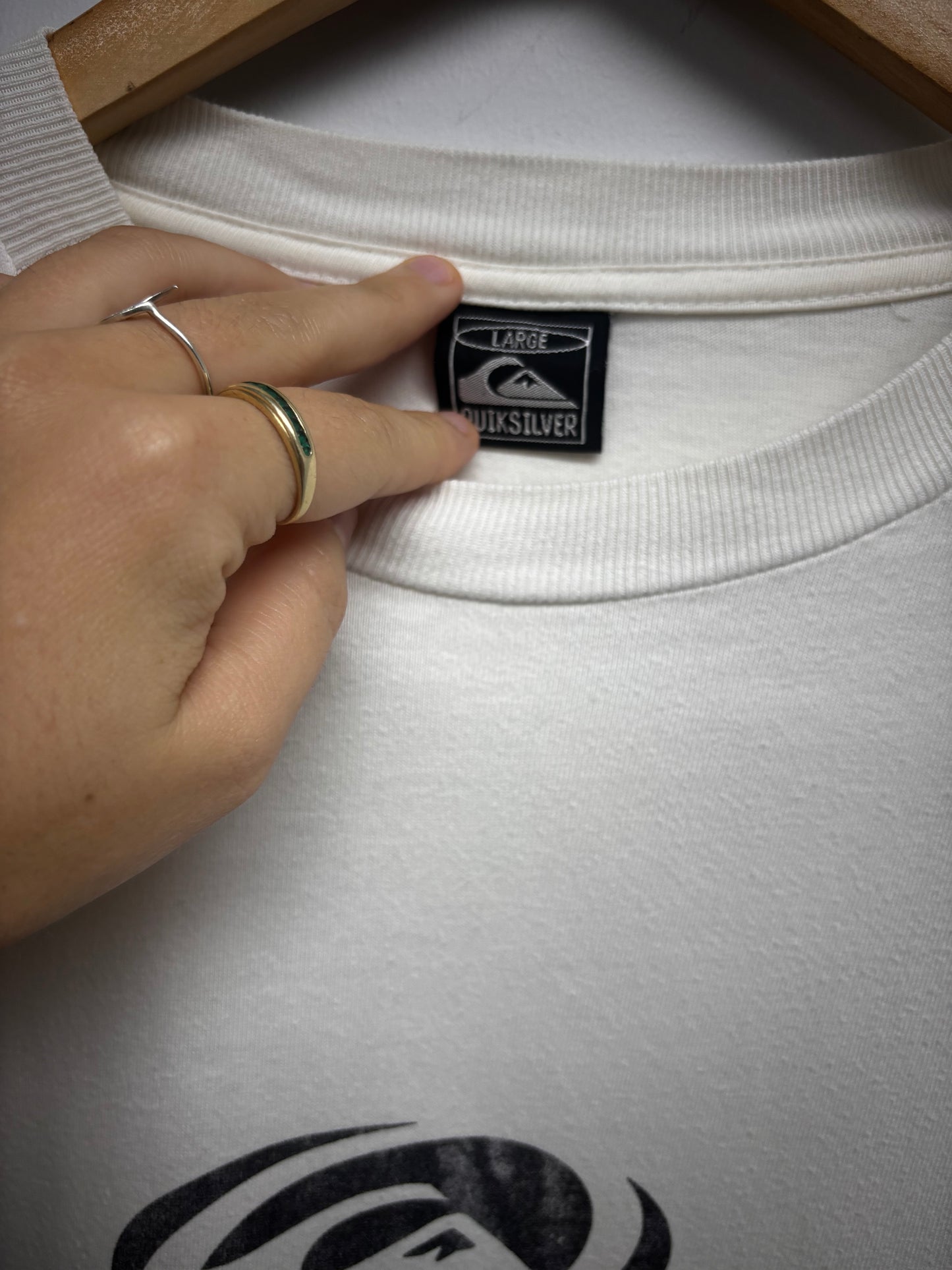 VINTAGE QUIKSILVER SURF TSHIRT (L)