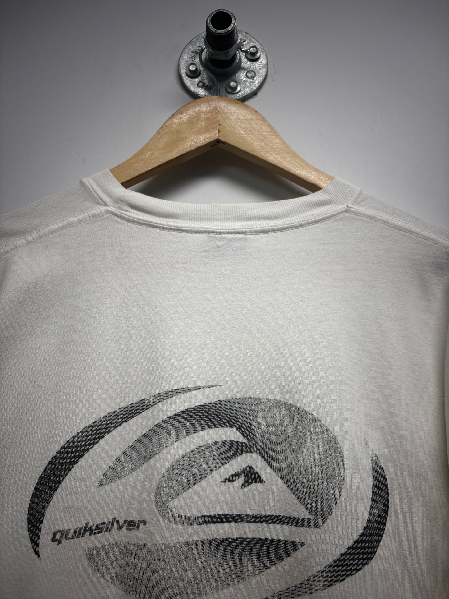 VINTAGE QUIKSILVER SURF TSHIRT (L)