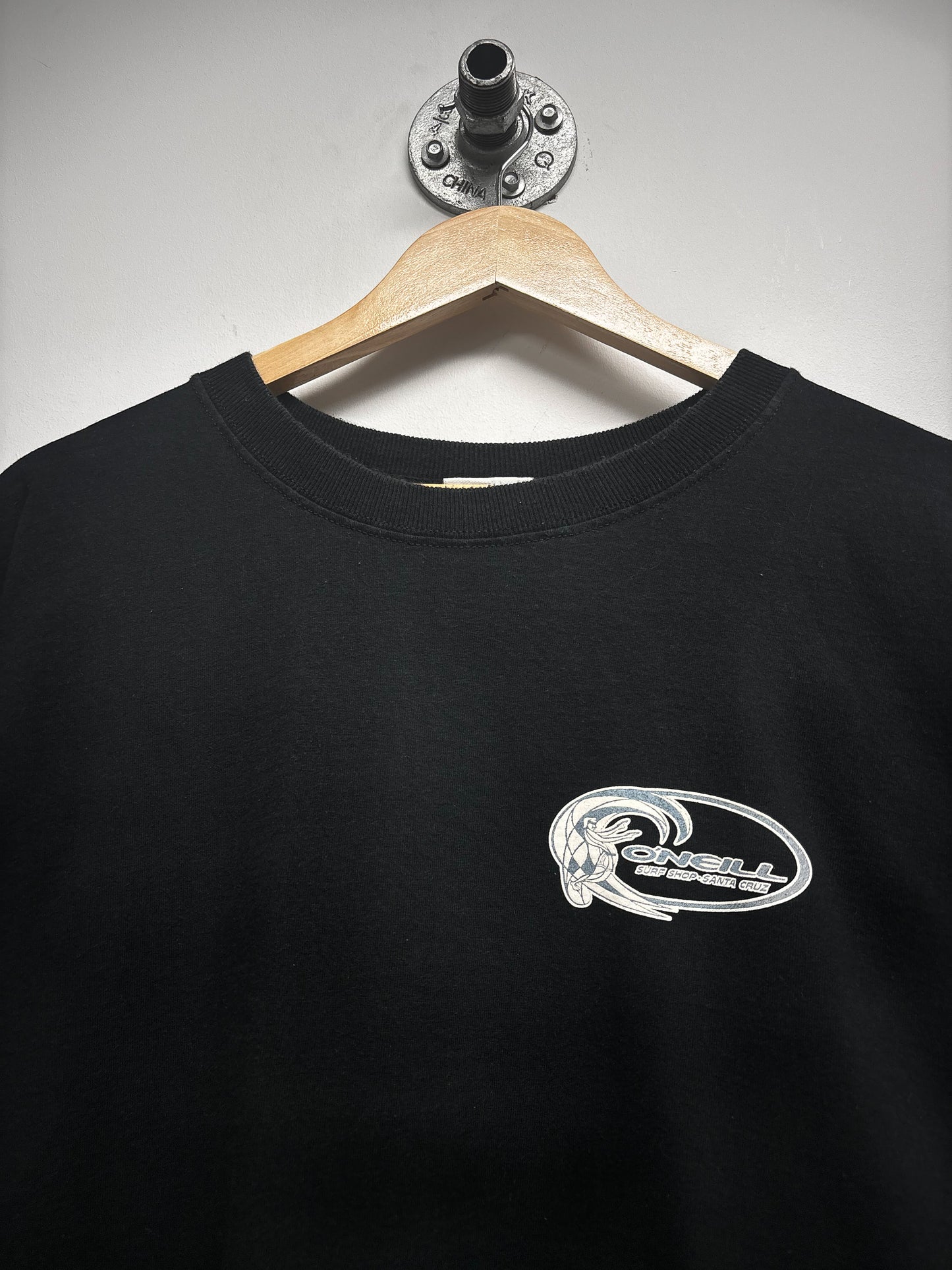 VINTAGE ONEILL SURF TSHIRT (XL)