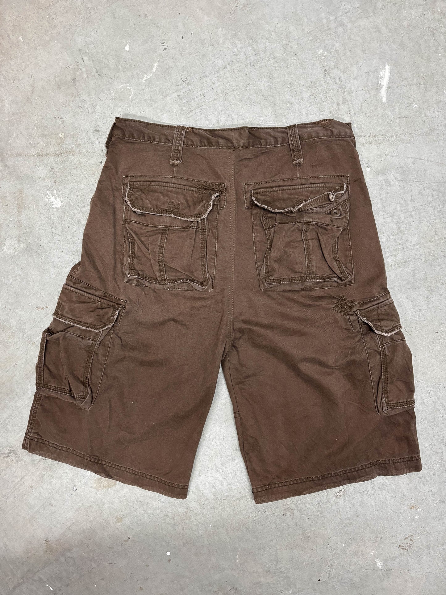 VINTAGE CARGO SHORTS (35)