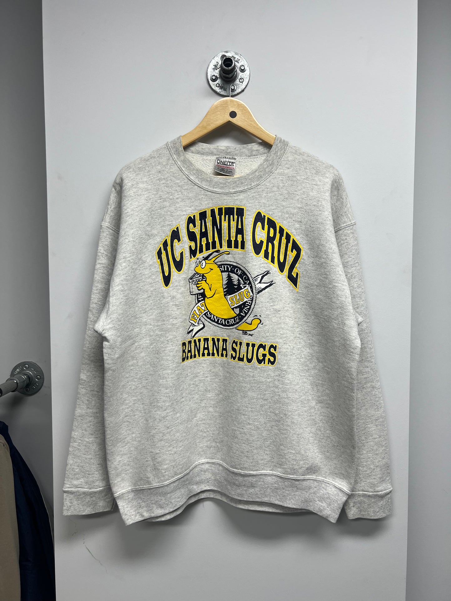 VINTAGE SANTA CRUZ BANANA SLUGS PULP FICTION CREWNECK JUMPER (XL)