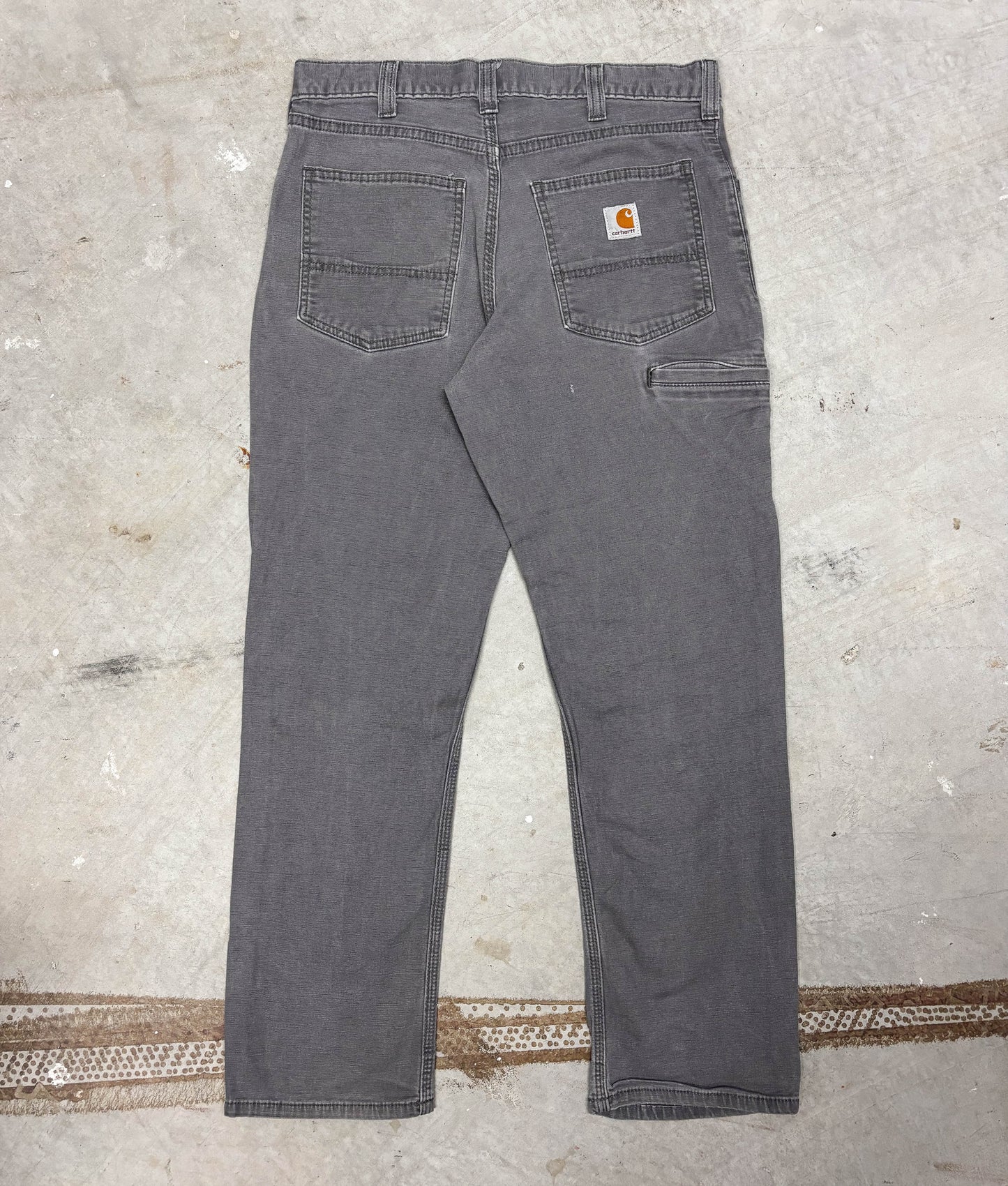 VINTAGE CARHARTT WORKWEAR PANTS (32)