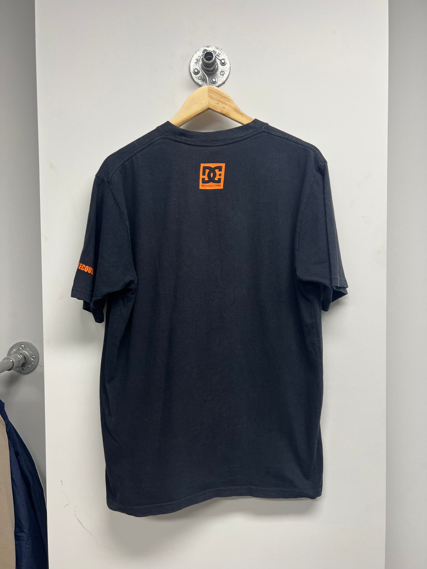 VINTAGE DC SHOES 90S TSHIRT (L)