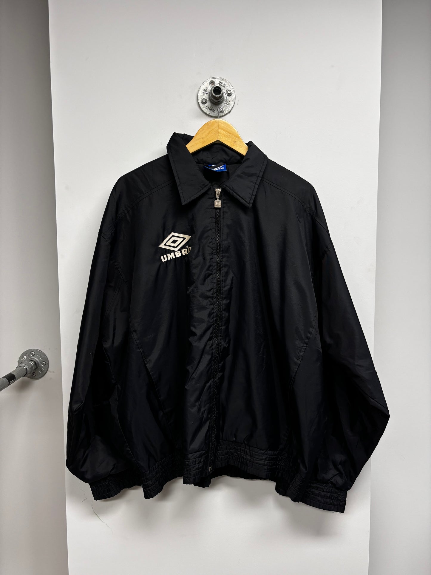 VINTAGE UMBRO COACH JACKET (XL)