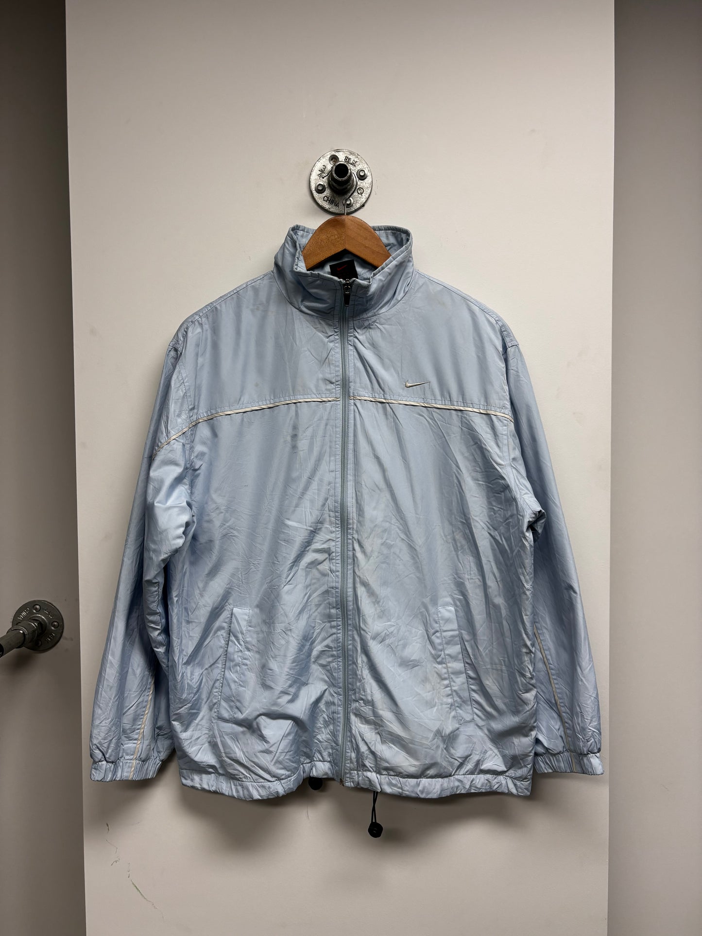 VINTAGE NIKE SWOOSH ZIPPED JACKET (L)