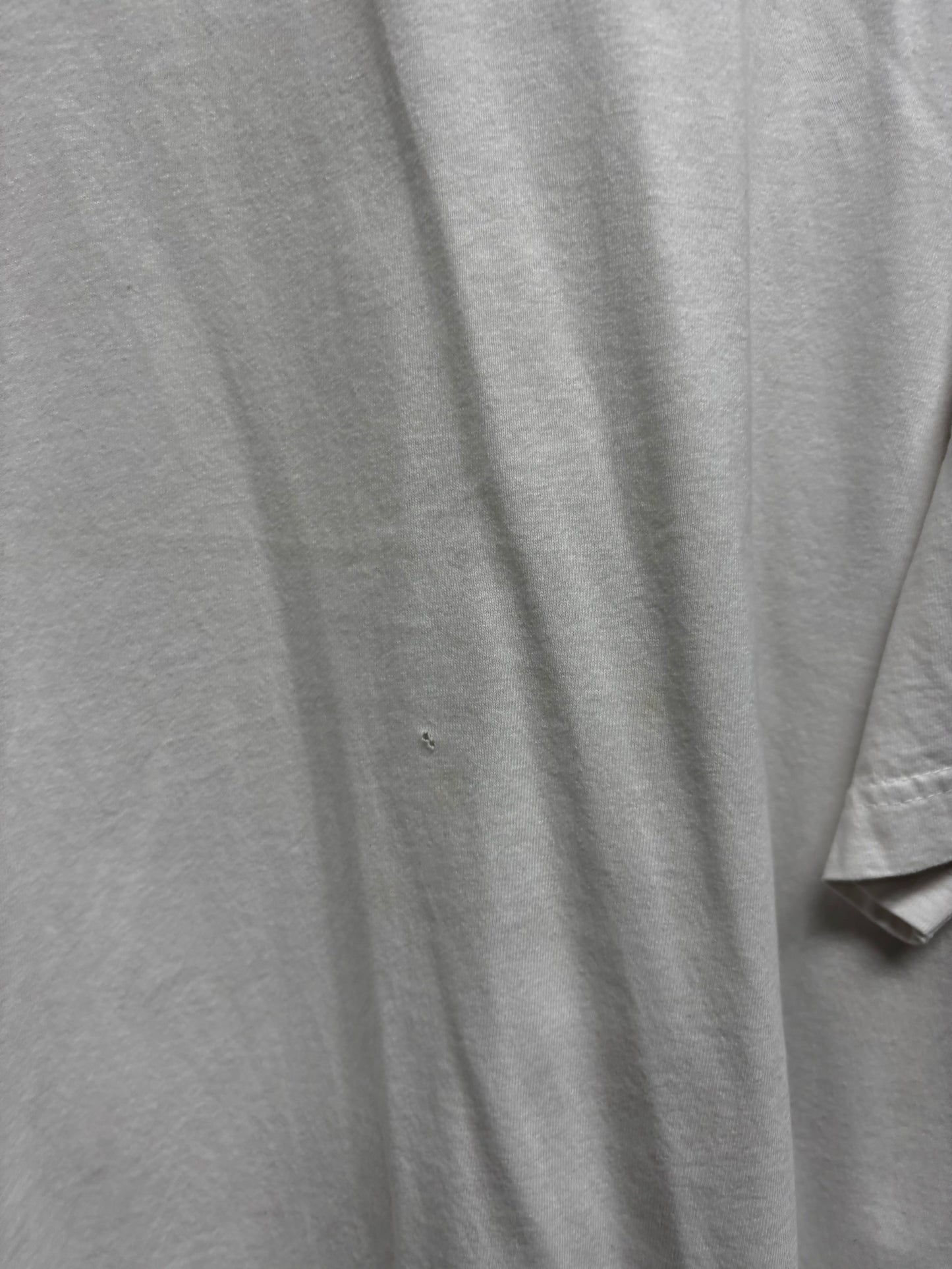 VINTAGE WHITE NIKE SWOOSH TSHIRT (XXL)