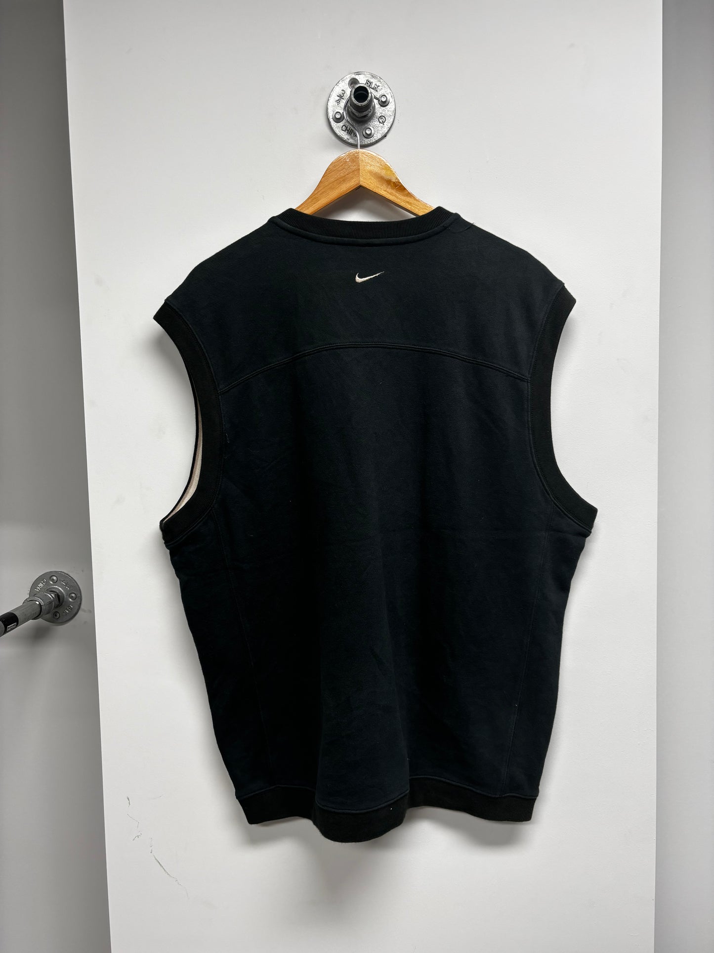 VINTAGE NIKE SWOOSH VEST (L)