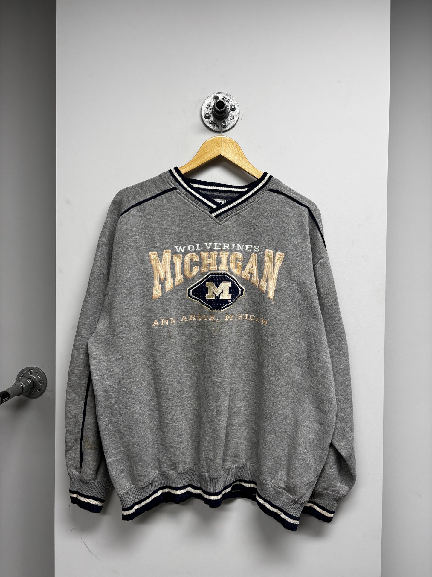 VINTAGE MICHIGAN WOLVERINES JUMPER (XL)