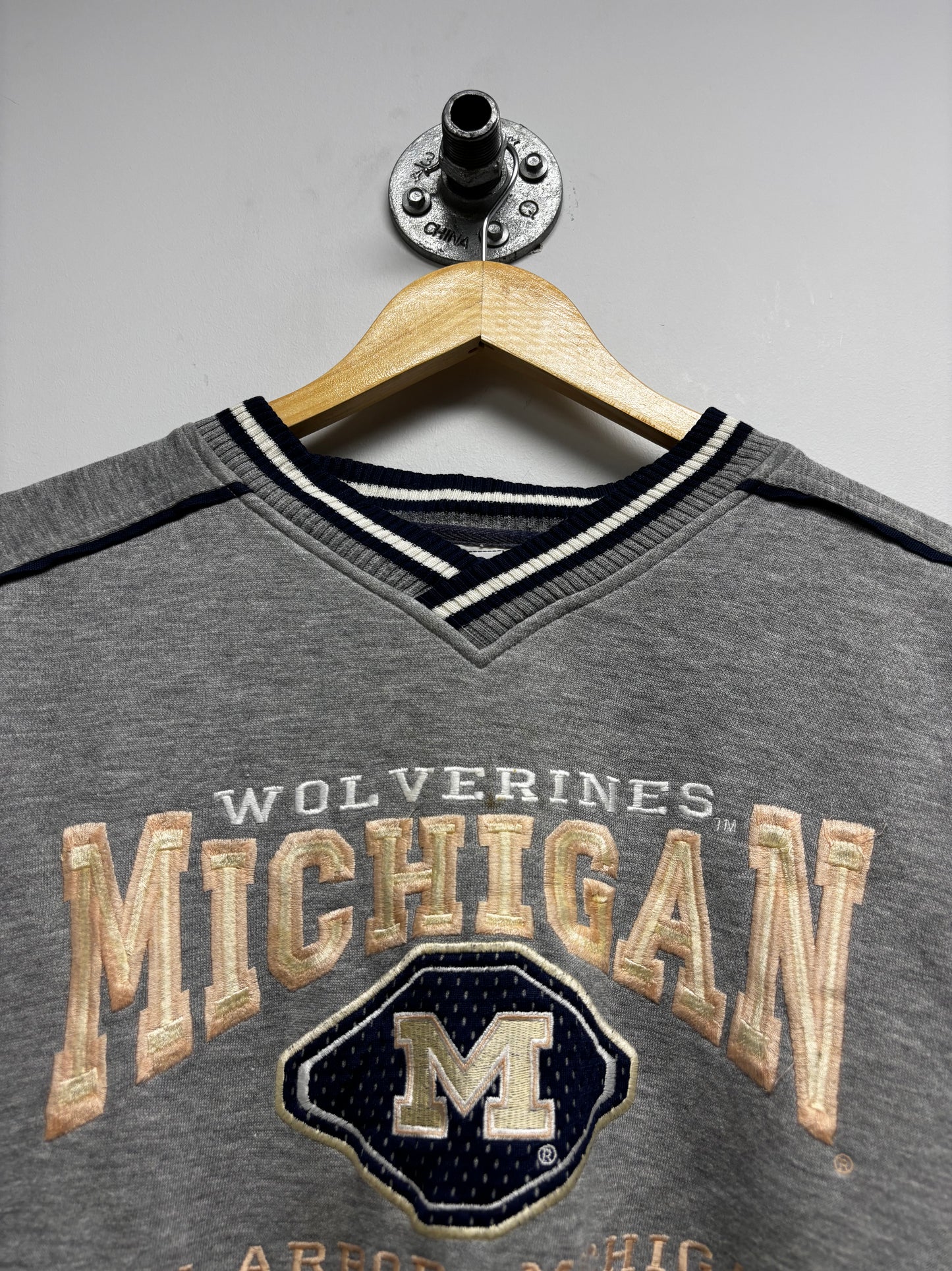 VINTAGE MICHIGAN WOLVERINES JUMPER (XL)